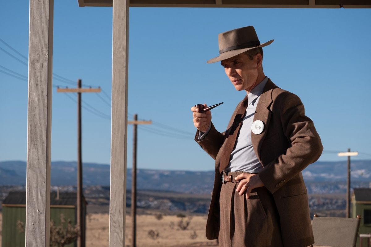 Menguak Sisi Gelap Sang Pencipta Bom Atom: Review Film Oppenheimer